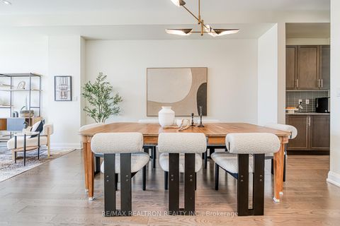 Photo 16 at 10 Hesperus Road, Patterson, Vaughan