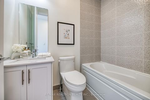 Photo 35 at 10 Hesperus Road, Patterson, Vaughan