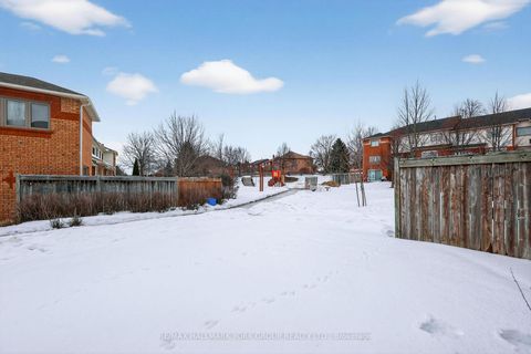 Photo 9 at 890 Caribou Valley Circle, Armitage, Newmarket