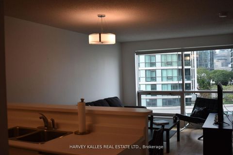 Photo 2 at 705 - 10 Yonge Street, Waterfront Communities C1, Toronto