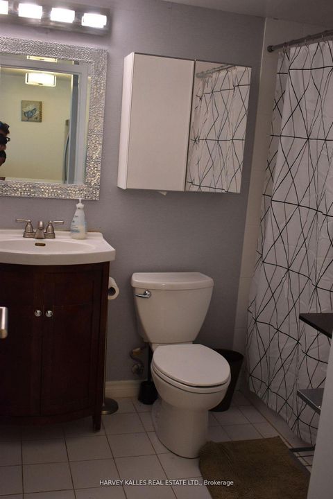 Photo 5 at 705 - 10 Yonge Street, Waterfront Communities C1, Toronto