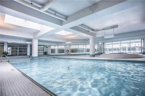 Photo 10 at 705 - 10 Yonge Street, Waterfront Communities C1, Toronto