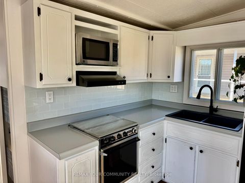 Photo 5 at 204 - 285 Crydermans Side Road, Baldwin, Georgina