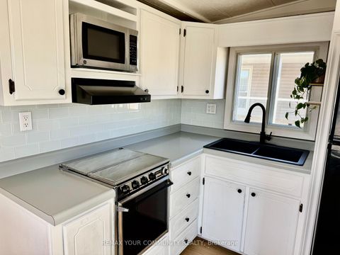 Photo 7 at 204 - 285 Crydermans Side Road, Baldwin, Georgina