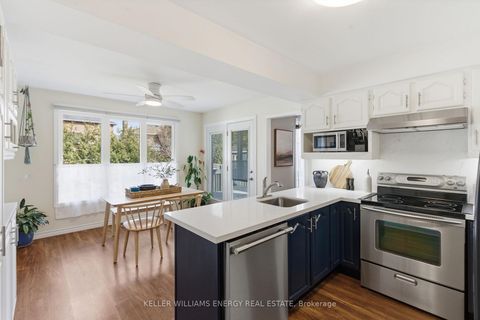 Photo 12 at 555 Peggoty Circle, Eastdale, Oshawa