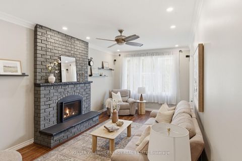 Photo 17 at 555 Peggoty Circle, Eastdale, Oshawa