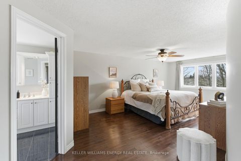 Photo 23 at 555 Peggoty Circle, Eastdale, Oshawa