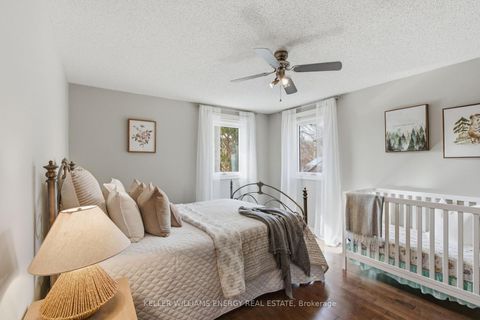 Photo 26 at 555 Peggoty Circle, Eastdale, Oshawa