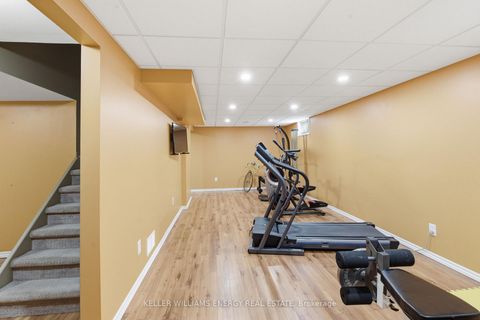 Photo 35 at 555 Peggoty Circle, Eastdale, Oshawa