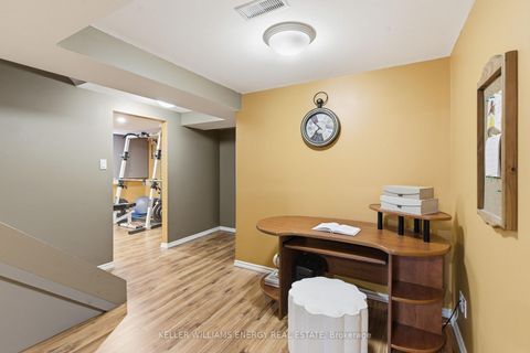 Photo 36 at 555 Peggoty Circle, Eastdale, Oshawa