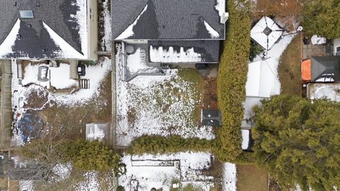 Photo 39 at 555 Peggoty Circle, Eastdale, Oshawa