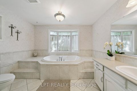 Photo 21 at 1823 The Chase, Central Erin Mills, Mississauga