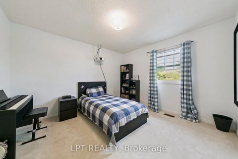 Photo 25 at 1823 The Chase, Central Erin Mills, Mississauga