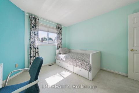 Photo 27 at 1823 The Chase, Central Erin Mills, Mississauga