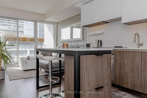 Photo 9 at 502 - 5 Buttermill Avenue, Vaughan Corporate Centre, Vaughan