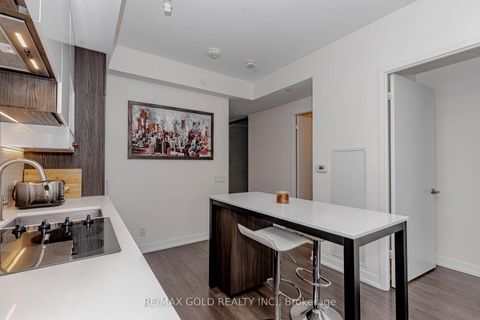 Photo 11 at 502 - 5 Buttermill Avenue, Vaughan Corporate Centre, Vaughan