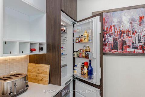 Photo 13 at 502 - 5 Buttermill Avenue, Vaughan Corporate Centre, Vaughan