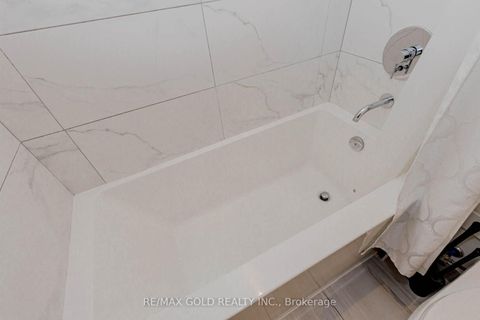 Photo 22 at 502 - 5 Buttermill Avenue, Vaughan Corporate Centre, Vaughan