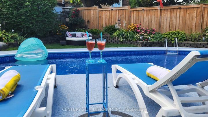 Photo 41 at 4 Marchmount Crescent, Central Park, Brampton