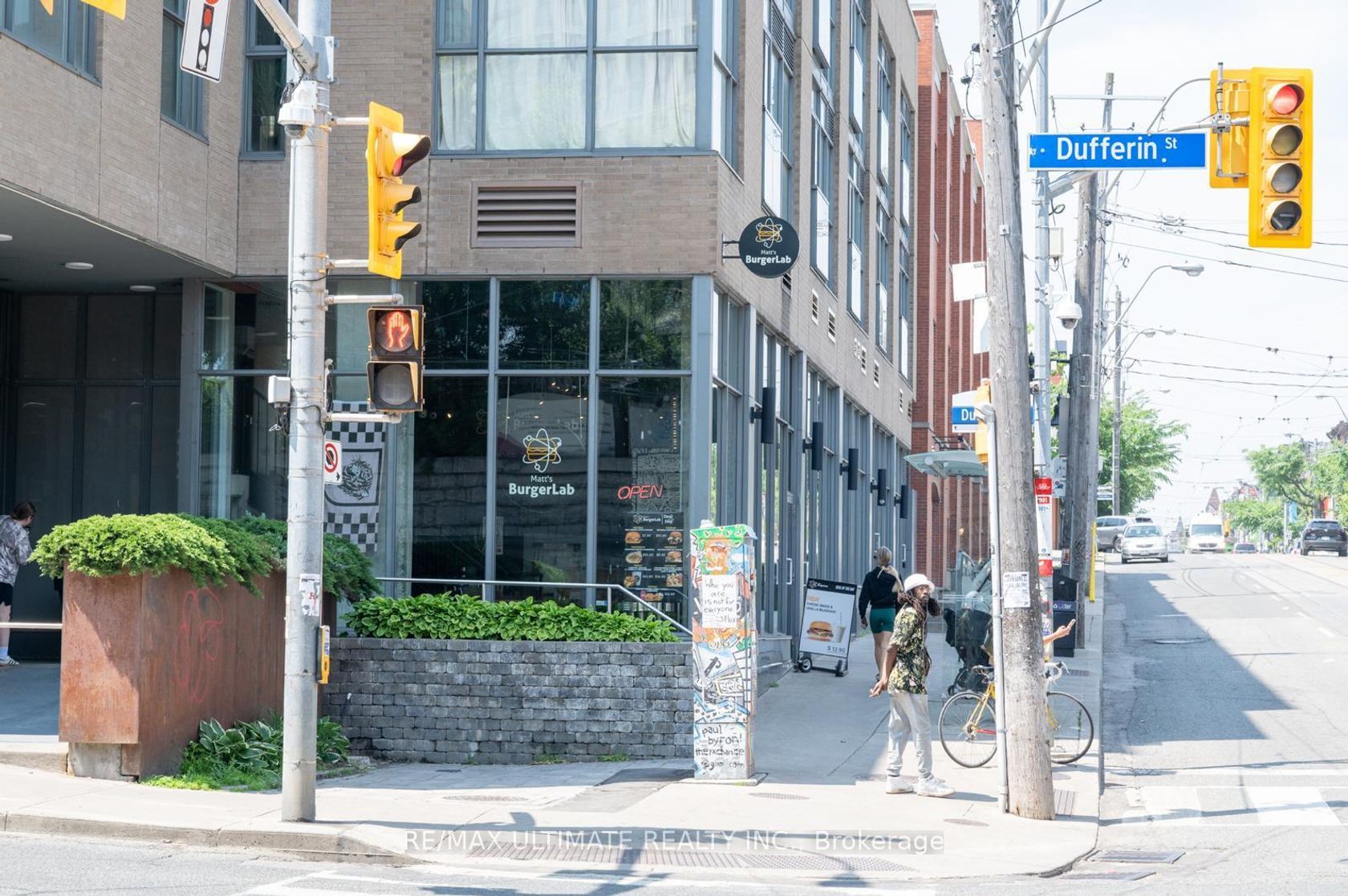 1205 Queen Street W, South Parkdale, Toronto photo number 2