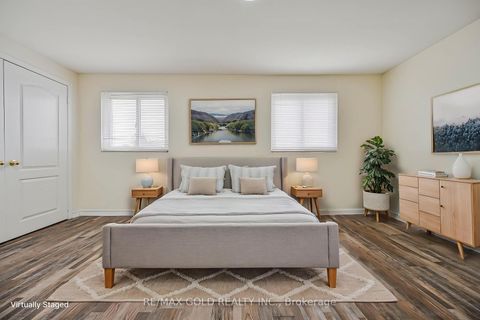 Photo 17 at 7755 Priory Crescent, Malton, Mississauga