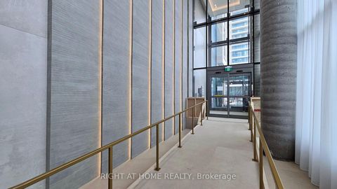 Photo 3 at 902 - 1000 Portage Parkway, Vaughan Corporate Centre, Vaughan