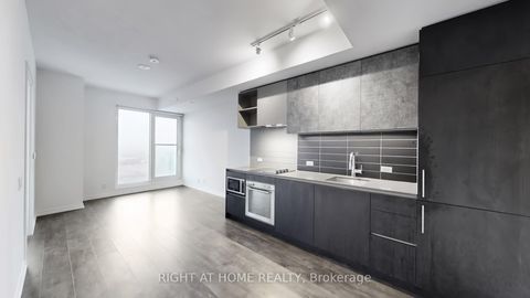 Photo 12 at 902 - 1000 Portage Parkway, Vaughan Corporate Centre, Vaughan