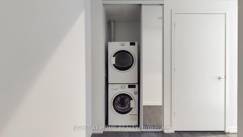 Photo 29 at 902 - 1000 Portage Parkway, Vaughan Corporate Centre, Vaughan