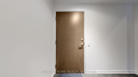 Photo 32 at 902 - 1000 Portage Parkway, Vaughan Corporate Centre, Vaughan