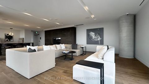 Photo 38 at 902 - 1000 Portage Parkway, Vaughan Corporate Centre, Vaughan