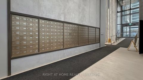 Photo 44 at 902 - 1000 Portage Parkway, Vaughan Corporate Centre, Vaughan