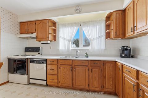 Photo 10 at 58 Dunsany Crescent, Richview, Toronto