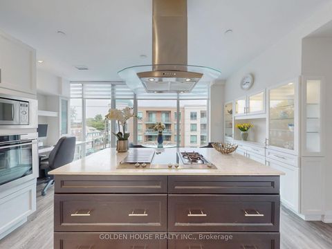 Photo 2 at 403 - 200 Woodbine Avenue, The Beaches, Toronto