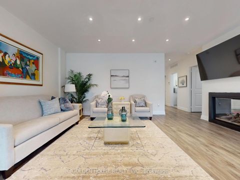 Photo 12 at 403 - 200 Woodbine Avenue, The Beaches, Toronto