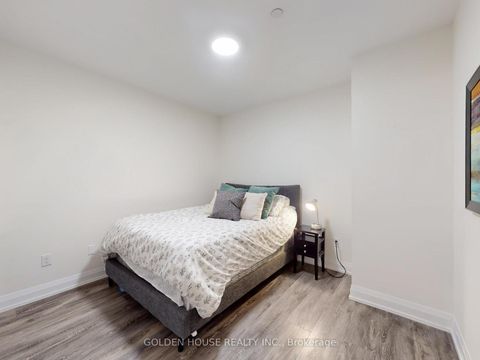 Photo 27 at 403 - 200 Woodbine Avenue, The Beaches, Toronto