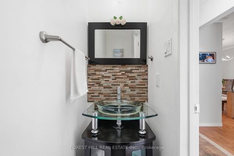 Photo 12 at 26 Laurel Valley Court, Glen Shields, Vaughan