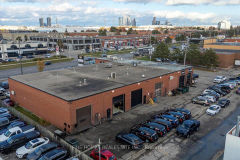 Photo 23 at 5 - 5235 Steeles Avenue W, Humber Summit, Toronto