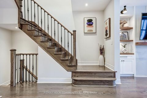 Photo 22 at 22 Lowther Avenue, Oak Ridges, Richmond Hill