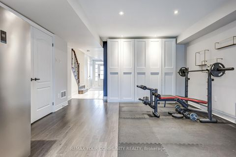 Photo 37 at 22 Lowther Avenue, Oak Ridges, Richmond Hill