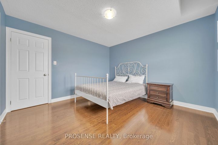 Photo 25 at 2 Timbercove Road, Credit Valley, Brampton