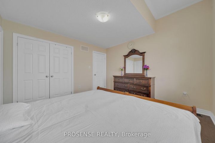 Photo 32 at 2 Timbercove Road, Credit Valley, Brampton