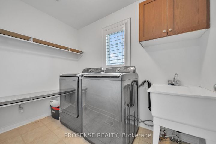 Photo 33 at 2 Timbercove Road, Credit Valley, Brampton