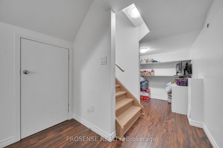 Photo 34 at 2 Timbercove Road, Credit Valley, Brampton