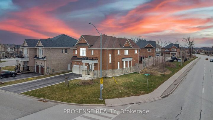Photo 40 at 2 Timbercove Road, Credit Valley, Brampton