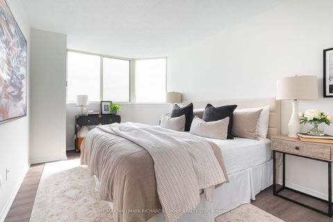 Photo 10 at 1811 - 30 Thunder Grove, Agincourt North, Toronto