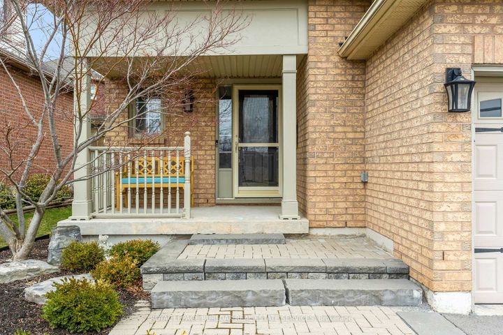 Photo 2 at 88 - 1150 Skyview Drive, Tyandaga, Burlington