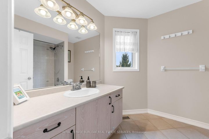 Photo 21 at 88 - 1150 Skyview Drive, Tyandaga, Burlington