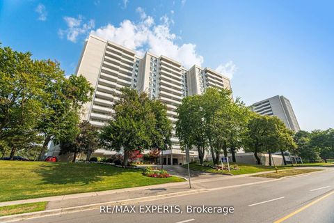 Photo 2 at 306 - 10 Parkway Forest Drive, Henry Farm, Toronto