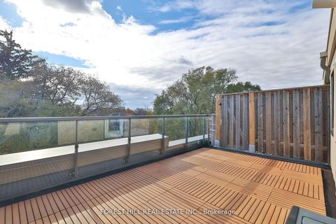 Photo 29 at 318 - 639 Lawrence Avenue W, Lawrence, Toronto