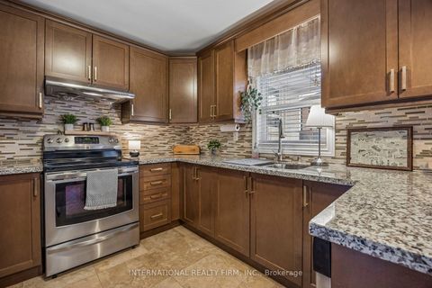 Photo 15 at 48 Holford Crescent, Sullivan, Toronto